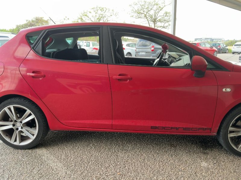 Seat Ibiza 1.6 TDI Sport 2010 – снимка 10