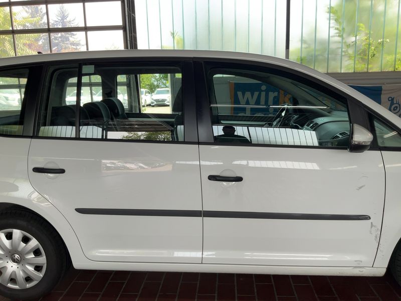 Volkswagen Touran 1.6 TDI Trendline 2014 – снимка 10