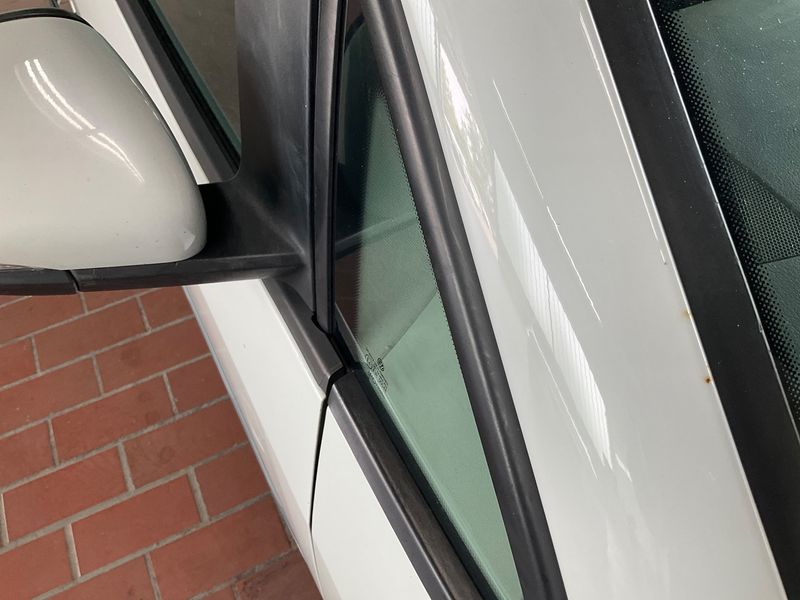 Volkswagen Touran 1.6 TDI Trendline 2014 – снимка 32