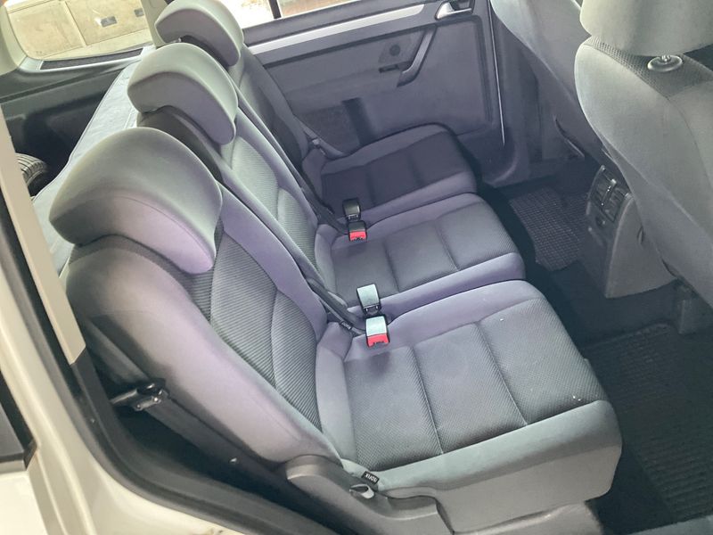 Volkswagen Touran 1.6 TDI Trendline 2014 – снимка 45