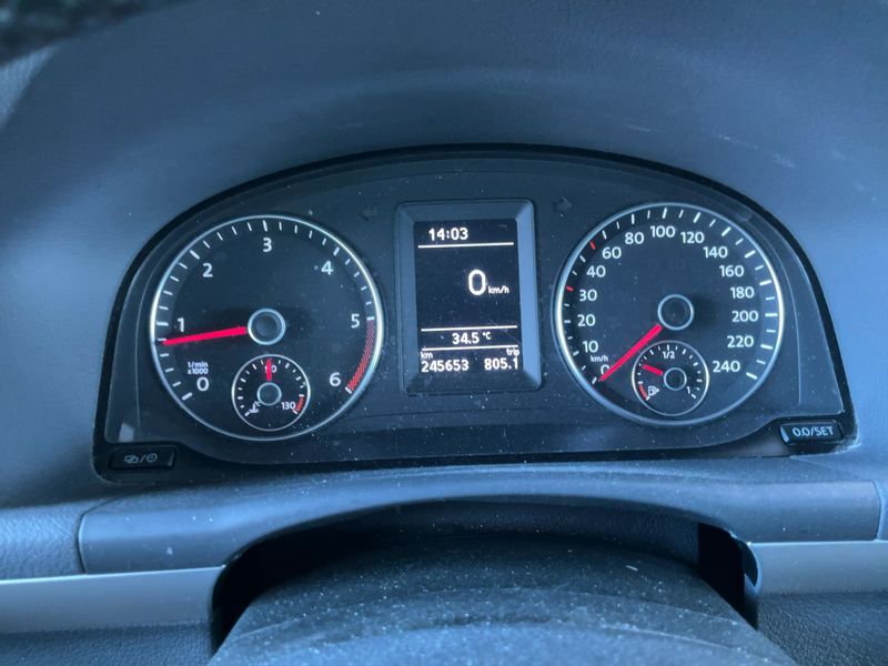 Volkswagen Touran 1.6 TDI Trendline 2014 – снимка 19