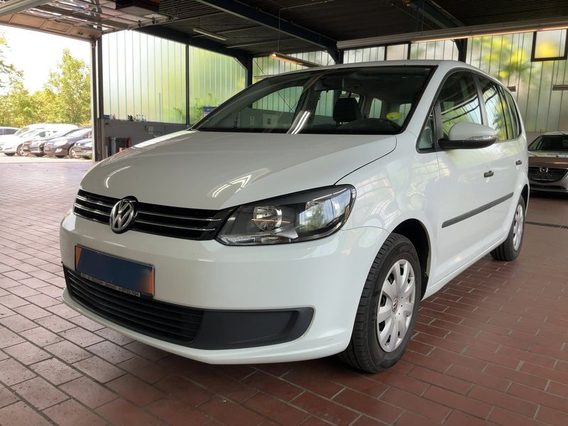 Volkswagen Touran 1.6 TDI Trendline 2014 – снимка 1