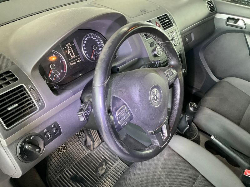 Volkswagen Touran 1.6 TDI Trendline 2014 – снимка 48