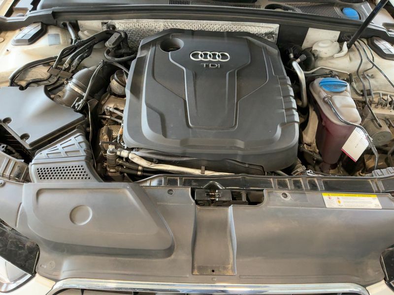 Audi A4 2.0 TDI ultra Attraction 2015 – снимка 25