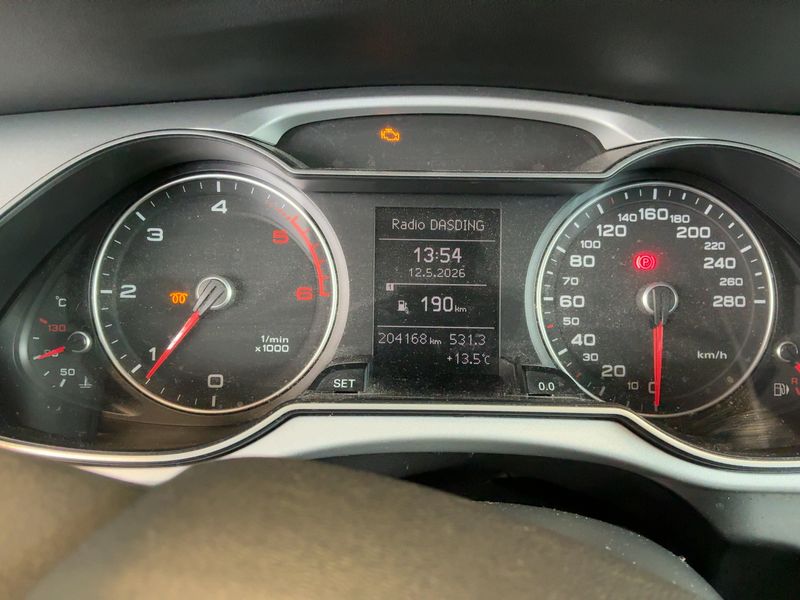 Audi A4 2.0 TDI ultra Attraction 2015 – снимка 13