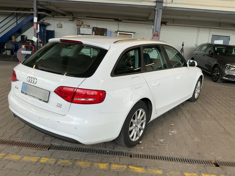 Audi A4 2.0 TDI ultra Attraction 2015 – снимка 6