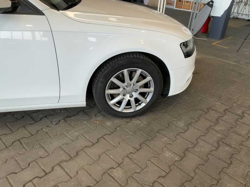 Audi A4 2.0 TDI ultra Attraction 2015 – снимка 19