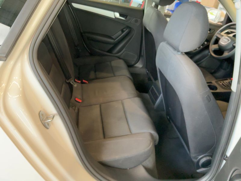 Audi A4 2.0 TDI ultra Attraction 2015 – снимка 14