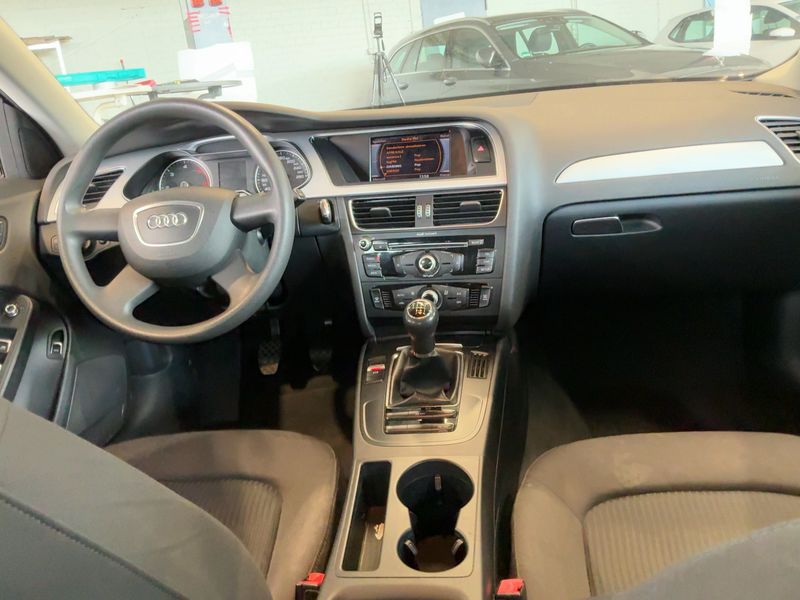 Audi A4 2.0 TDI ultra Attraction 2015 – снимка 12
