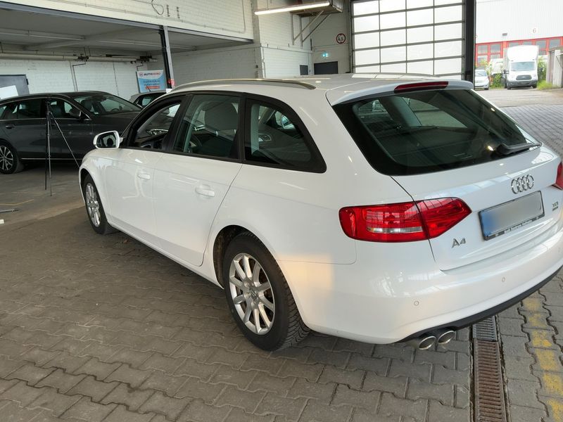 Audi A4 2.0 TDI ultra Attraction 2015 – снимка 3