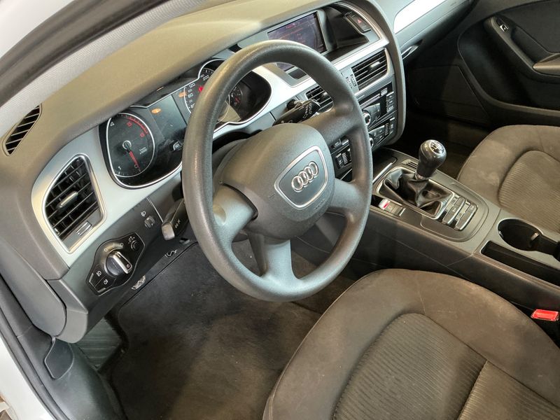 Audi A4 2.0 TDI ultra Attraction 2015 – снимка на щета 31