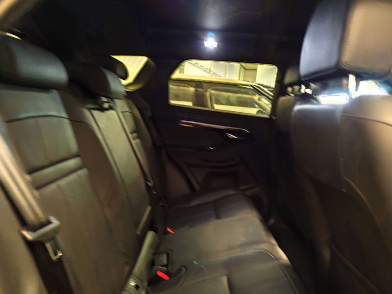 Land Rover Evoque P300e Hybrid S R-Dynamic 2022 – снимка 14