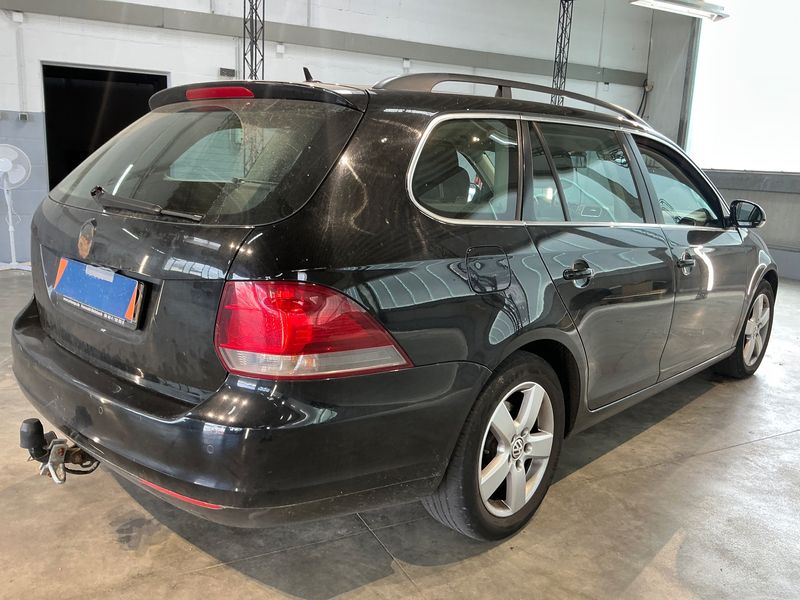 Volkswagen Golf VI 2.0 TDI Comfortline 2011 – снимка 2