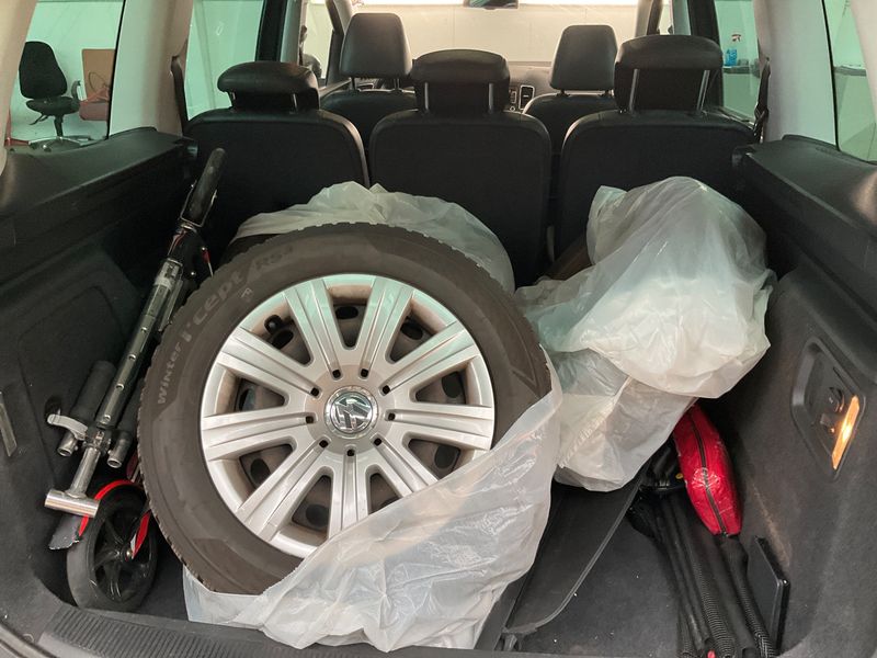 Volkswagen Sharan 2.0 TDI Highline BlueMotion Tech 2011 – снимка 21