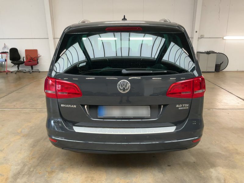 Volkswagen Sharan 2.0 TDI Highline BlueMotion Tech 2011 – снимка на щета