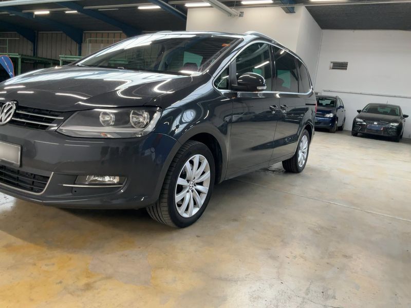 Volkswagen Sharan 2.0 TDI Highline BlueMotion Tech 2011 – снимка 2