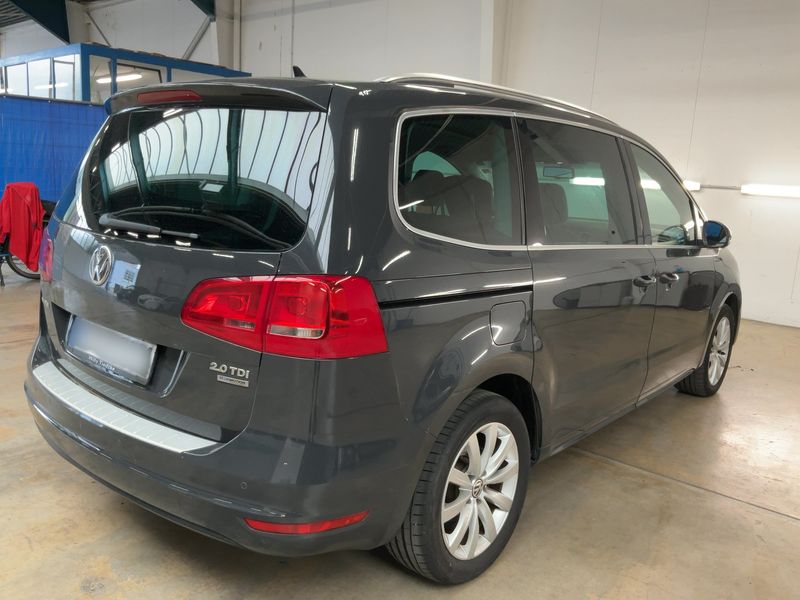 Volkswagen Sharan 2.0 TDI Highline BlueMotion Tech 2011 – снимка на щета