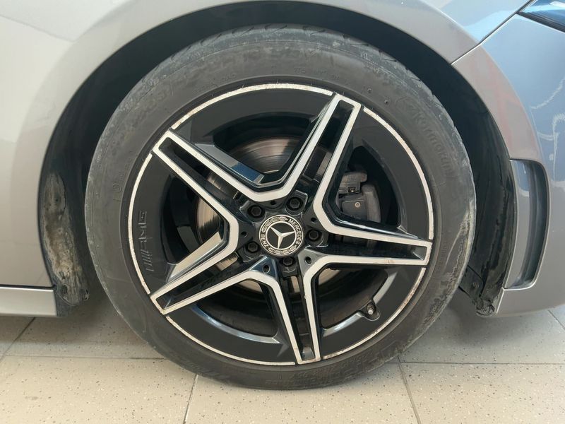 Mercedes-Benz A-Klasse Limousine A 180 d AMG Line 2020 – снимка 11