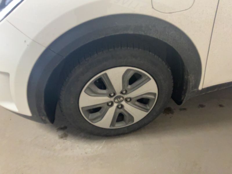 Kia Niro 1.6 Plug-in Hybrid 2019 – снимка 3