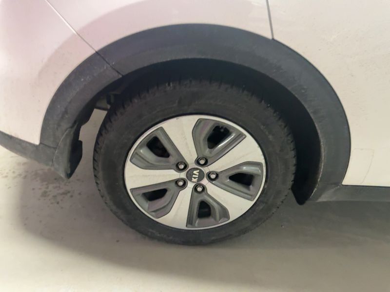 Kia Niro 1.6 Plug-in Hybrid 2019 – снимка 9