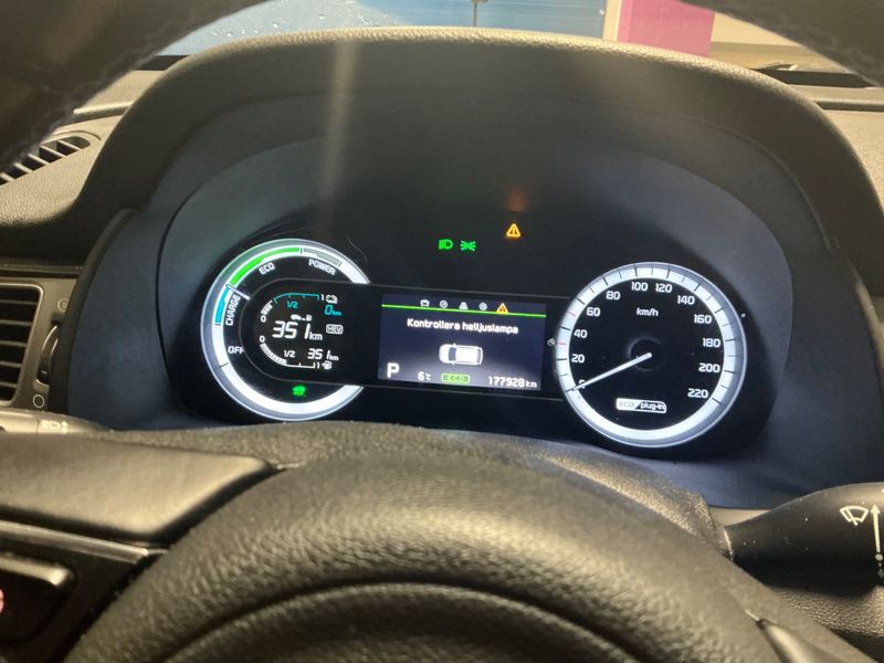 Kia Niro 1.6 Plug-in Hybrid 2019 – снимка 21