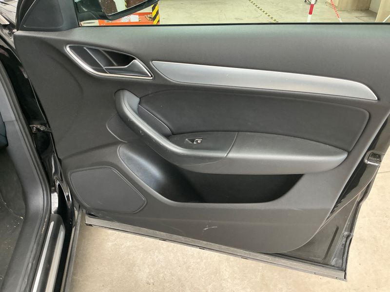 Audi Q3 2.0 TDI quattro Sport 2015 – снимка 23