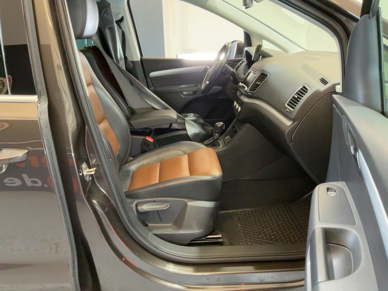 Volkswagen Sharan 2.0 TDI Highline BlueMotion Tech 2014 – снимка 17