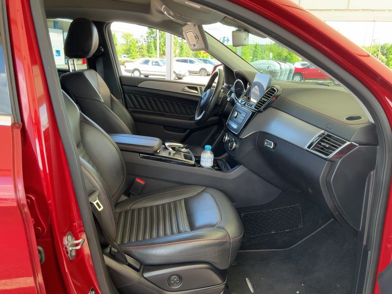 Mercedes-Benz GLE-Klasse GLE 350 d 4Matic AMG Line 2019 – снимка 16
