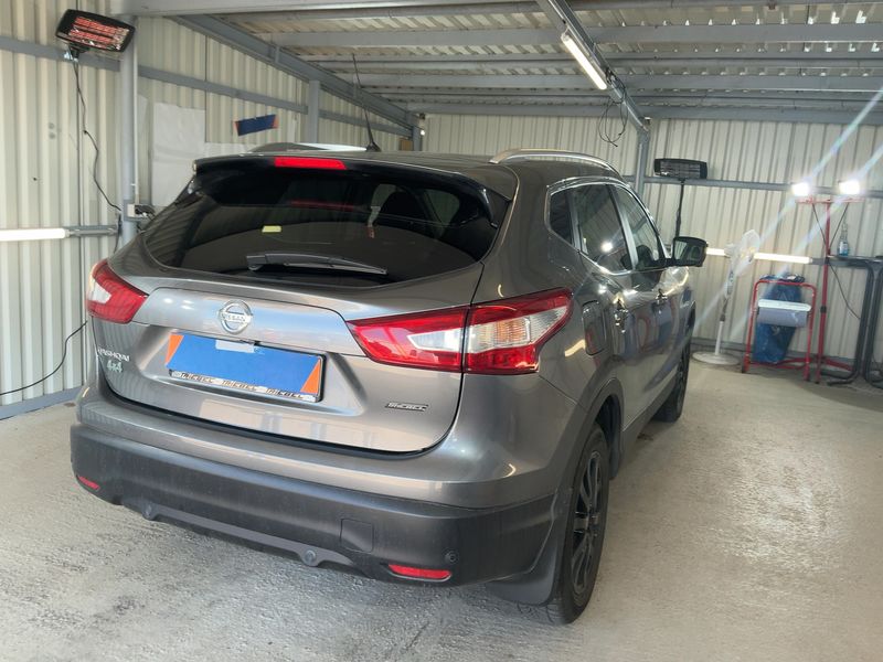 Nissan Qashqai 1.6 dCi Tekna 4x4 2015 – снимка 8