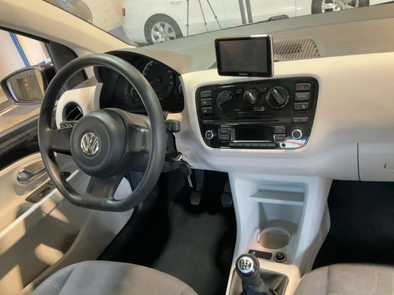 Volkswagen up! 1.0 Move up! 2014 – снимка 18