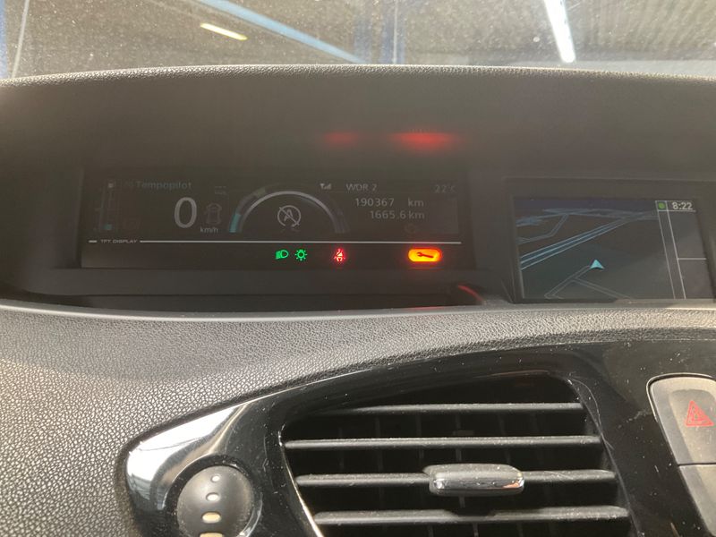 Renault Grand Scenic 1.6 dCi BOSE Edition 2012 – снимка 4