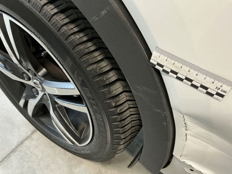 Volvo XC40 2.0 D4 R-Design AWD 2018 – снимка 23