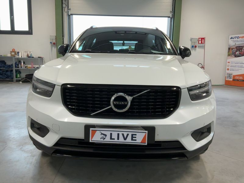 Volvo XC40 2.0 D4 R-Design AWD 2018 – снимка 14