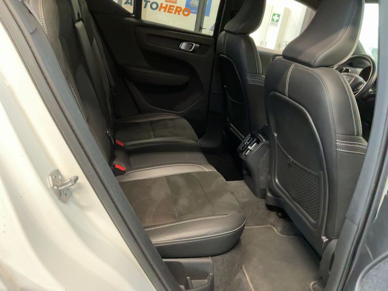 Volvo XC40 2.0 D4 R-Design AWD 2018 – снимка 19