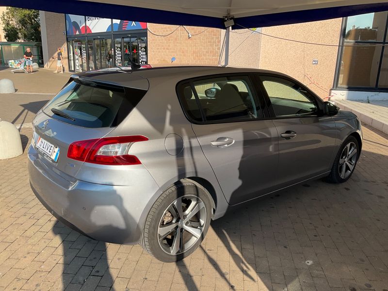 Peugeot 308 1.6 Blue-HDi Active 2015 – снимка 2