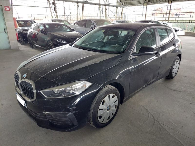 BMW 1er 116i 2022 – снимка 1