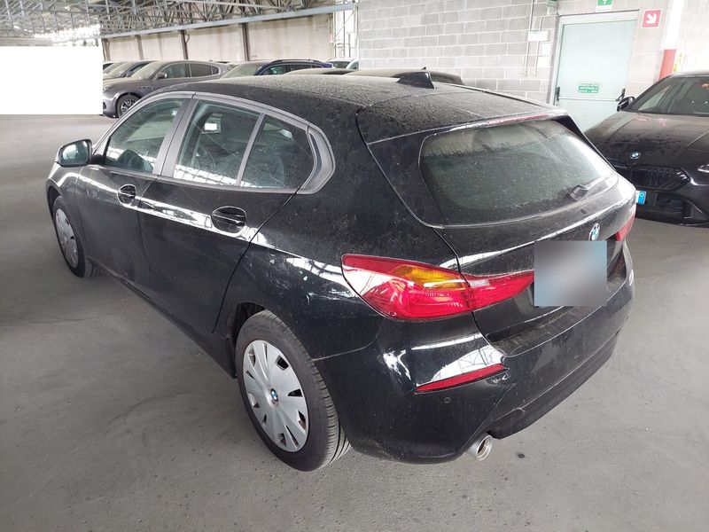 BMW 1er 116i 2022 – снимка 3