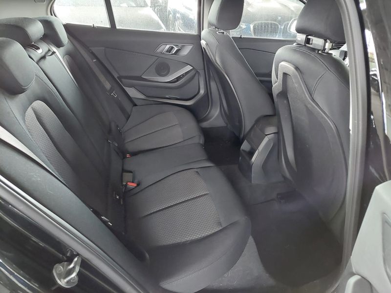 BMW 1er 116i 2022 – снимка 14