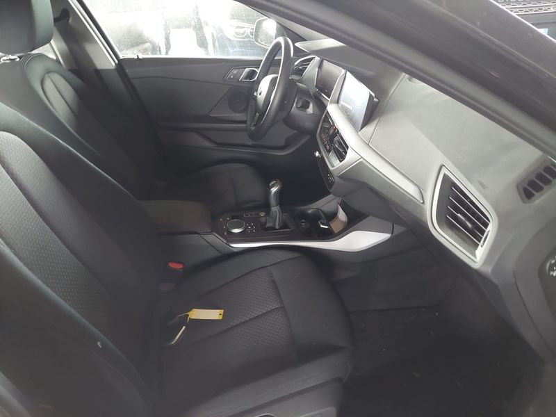 BMW 1er 116i 2022 – снимка 10