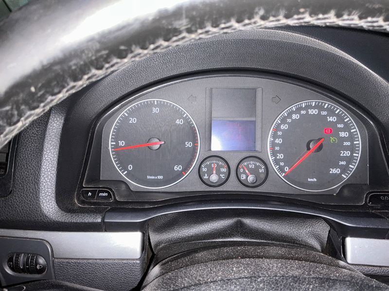 Volkswagen Golf V 2.0 TDI Sportline 2005 – снимка 4