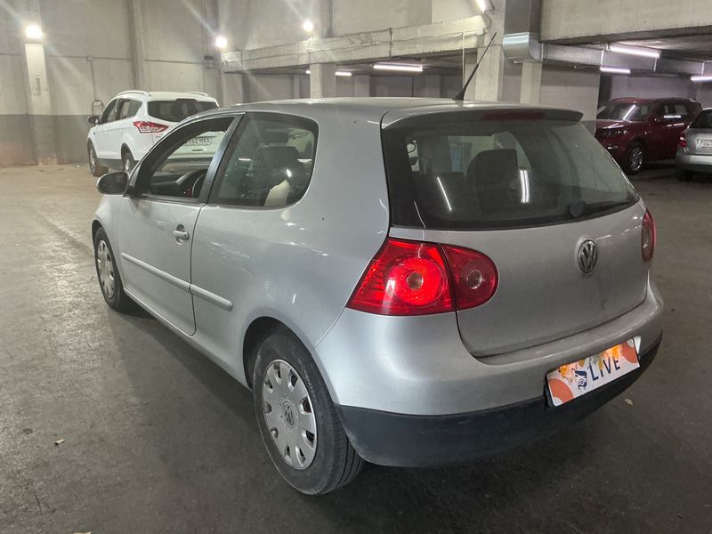 Volkswagen Golf V 2.0 TDI Sportline 2005 – снимка на щета