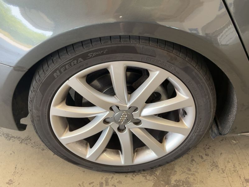 Audi A4 2.0 TDI quattro S line Sportpaket plus 2013 – снимка 9