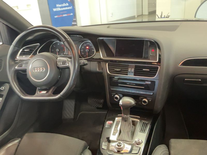 Audi A4 2.0 TDI quattro S line Sportpaket plus 2013 – снимка 18
