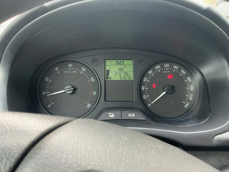 Skoda Fabia 1.2 TSI Elegance 2011 – снимка 19