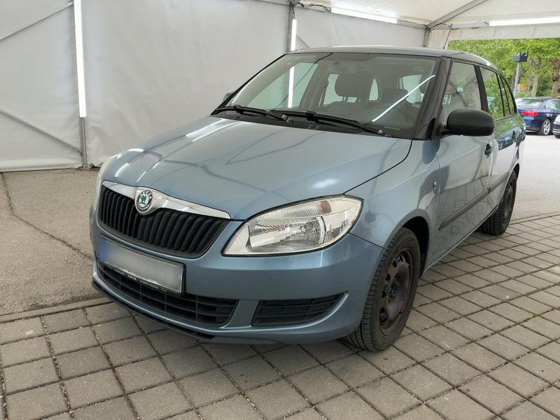 Skoda Fabia 1.2 TSI Elegance 2011 – снимка 2