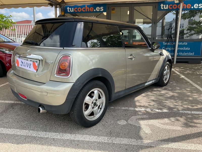 MINI Cooper 2007 – снимка 2