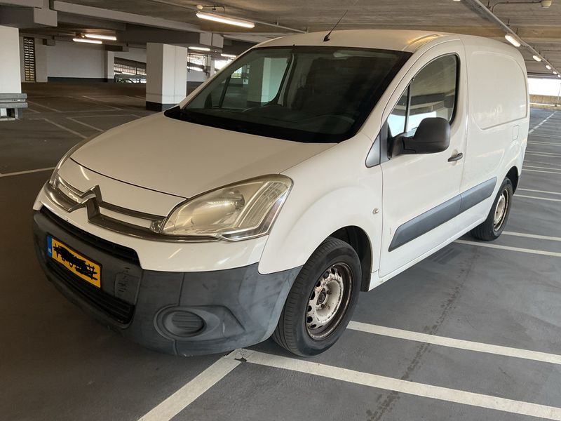 Citroen Berlingo 1.6 HDi Niveau A L1 2012 – снимка 1
