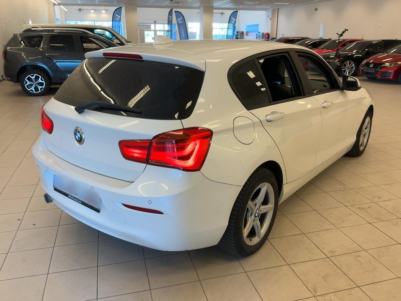 BMW 1er 118d xDrive Advantage 2018 – снимка 8