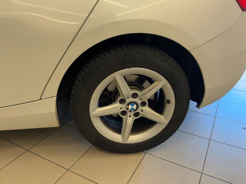 BMW 1er 118d xDrive Advantage 2018 – снимка 5