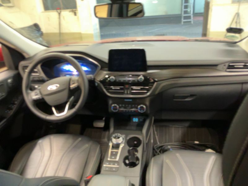 Ford Kuga 2.5 Plug-in Hybrid Vignale 2022 – снимка 18